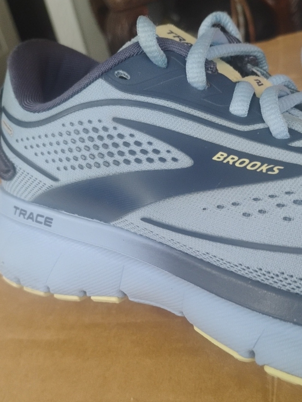 Brooks Trace 2 - Picture 3 of 9